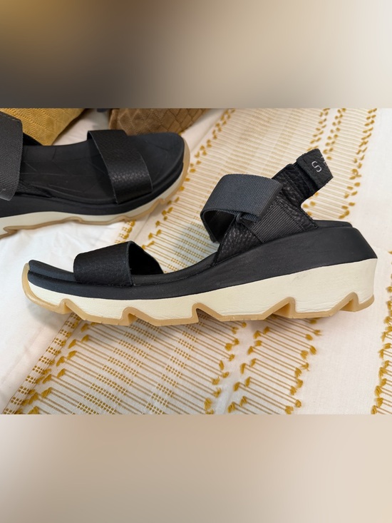 Spyder Shoes - SPYDER Black Platform Sport Sandals with Chunky Cream Sole